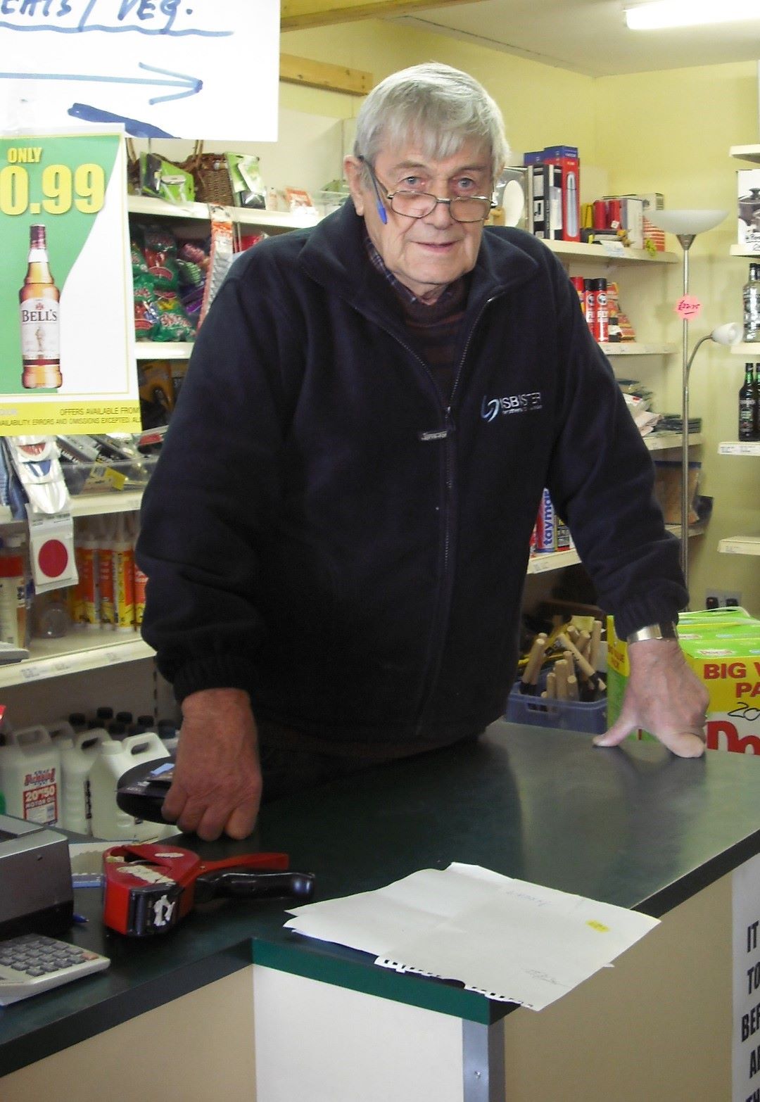 Freddie Shop Counter